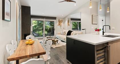 700 Monarch Condos by iTrip Aspen Snowmass