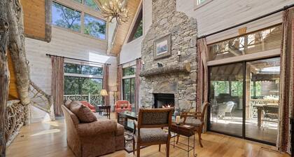 ⛰ Luxurious Highlands Mountain home/studio apartment. Perfect for families & pet