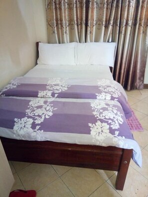 1 bedroom, soundproofing, iron/ironing board, free WiFi - Naivasha Rd Springs Studios (Nairobi)