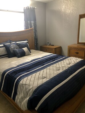 3 Schlafzimmer, Bügeleisen/Bügelbrett, WLAN, Bettwäsche