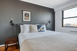 1 bedroom, iron/ironing board, WiFi, bed sheets - Open & Bright Beacon Hill 1BR, near the State House by Blueground (Boston)