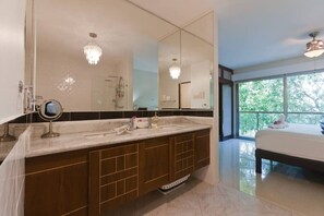 Hårføner, håndklær, såpe og sjampo