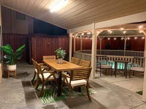Outdoor dining