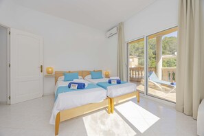 3 Schlafzimmer, Bügeleisen/Bügelbrett, kostenloses WLAN, Bettwäsche