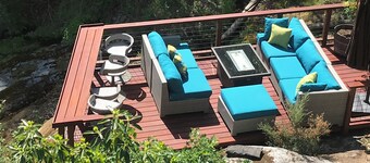 Beautiful Guest Suite with Private Deck Overlooking Forest and Waterfall