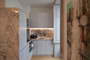 Fridge, microwave, oven, dishwasher