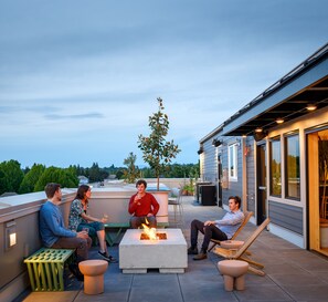 Private Bunk Room with Shared Bathroom | Terrace/patio - Lolo Pass (Portland)