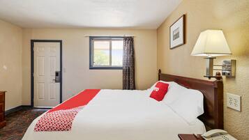 Free WiFi, bed sheets