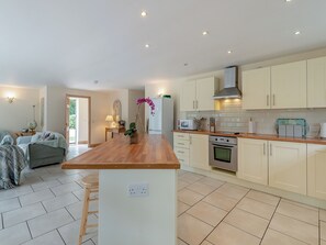 Dishwasher, high chair, cookware/dishes/utensils - 3 bedroom accommodation in Oasby, near Grantham (Oasby, near Grantham)