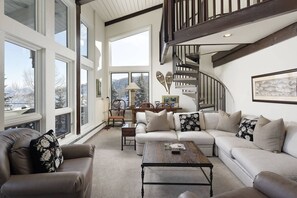 Lägenhet (Interlude 303) | Vardagsrum