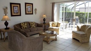 TV - Glenbrook Lovely 4 Bed Pool/Spa Home! (Clermont)
