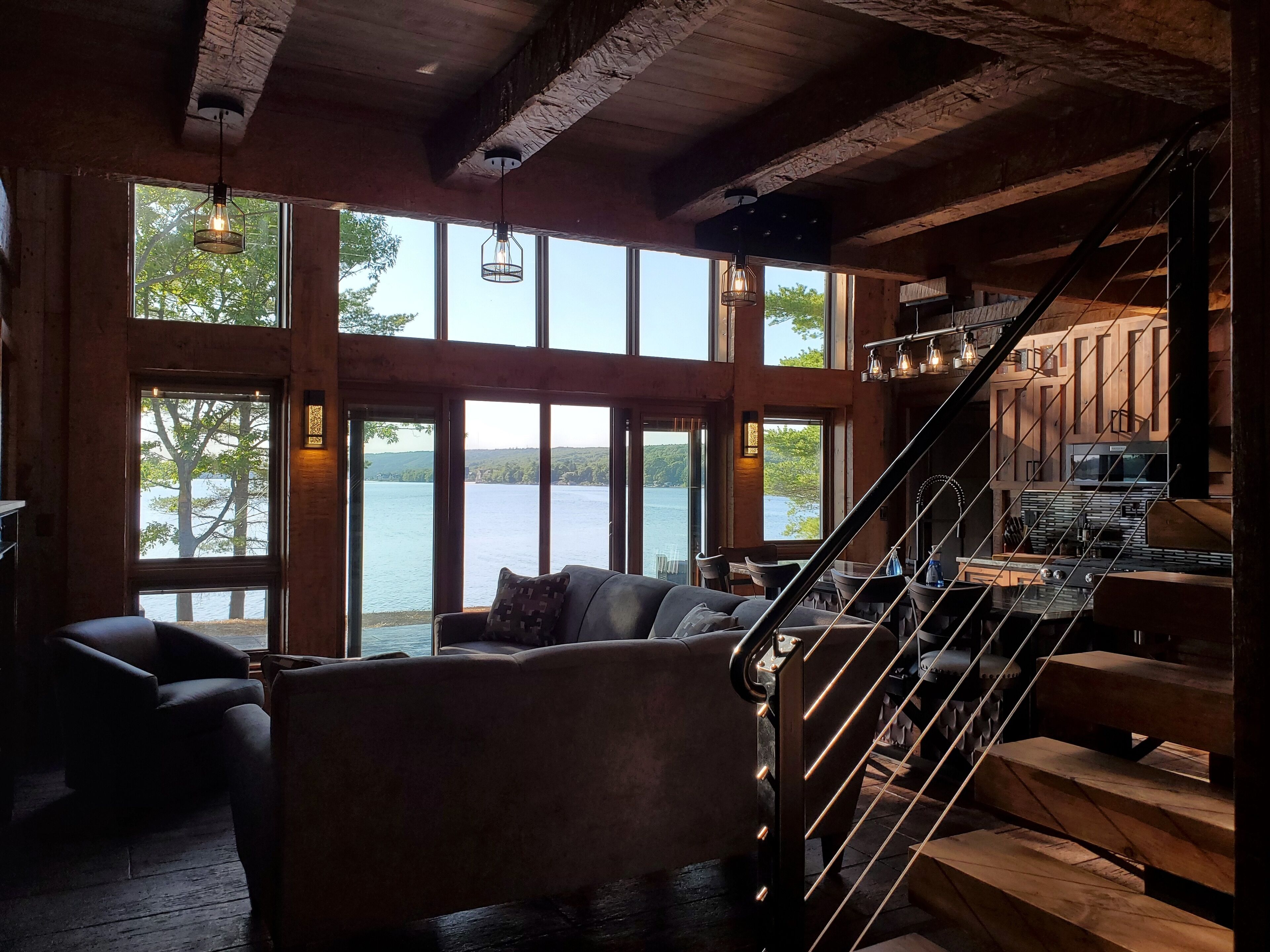 Smart-tv en een open haard