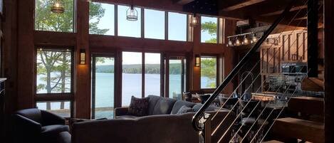 TV connectée, cheminée