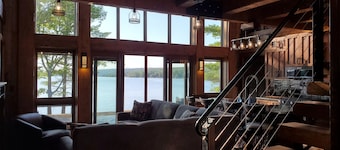 Kemp's Lake Front Guest House