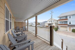 Terrace/patio - Oceanside/Pet Friendly Condo-Boardwalk Shores A (Atlantic Beach)
