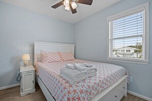 3 bedrooms, free WiFi, bed sheets