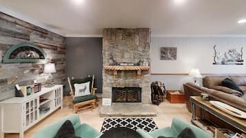 Flat-screen TV, fireplace