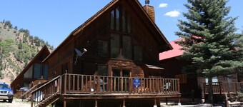 Beaver Lodge - In Town - On the River - Near Copper Chair Lift - Free WiFi - Cab