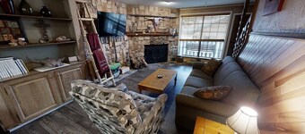 Rose Rock Mountain View - In Town - Pet Friendly - Wood Fireplace - Wifi - Washe