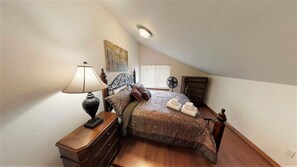 6 bedrooms, free WiFi, bed sheets