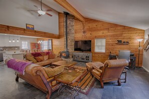 Smart TV, fireplace, DVD player