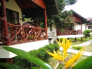 Family Beach Front | 1 bedroom, free WiFi, bed sheets