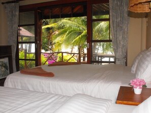 Free WiFi, bed sheets - Sea Scene Resort (Ko Pha-ngan)