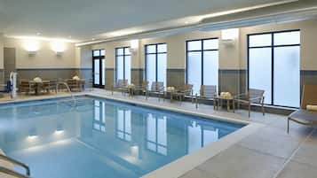 Indoor pool, sun loungers