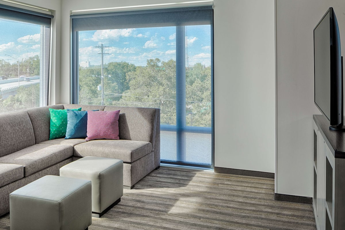 In-room safe, desk, laptop workspace, blackout drapes