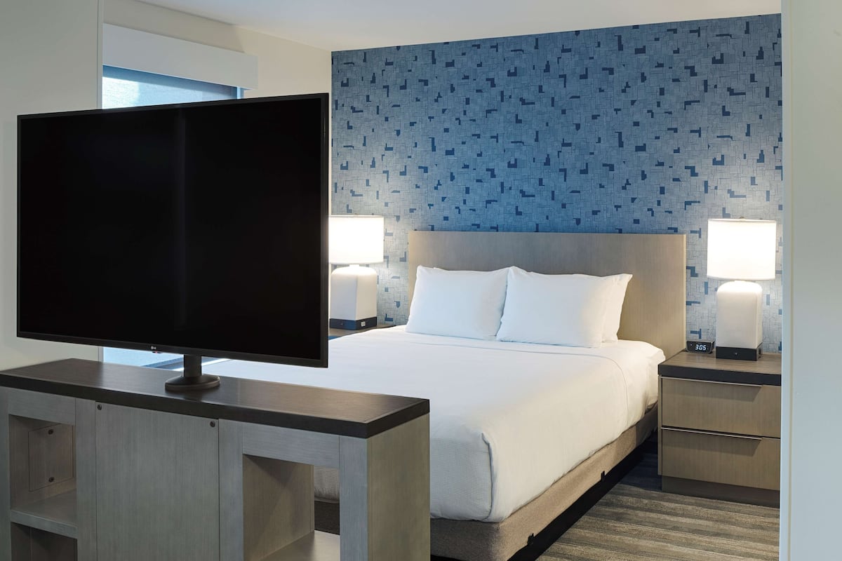 In-room safe, desk, laptop workspace, blackout drapes