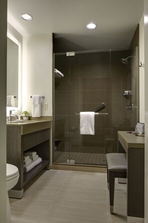 Free toiletries, hair dryer, towels, soap - Hyatt House Columbus OSU / Short North (Columbus)