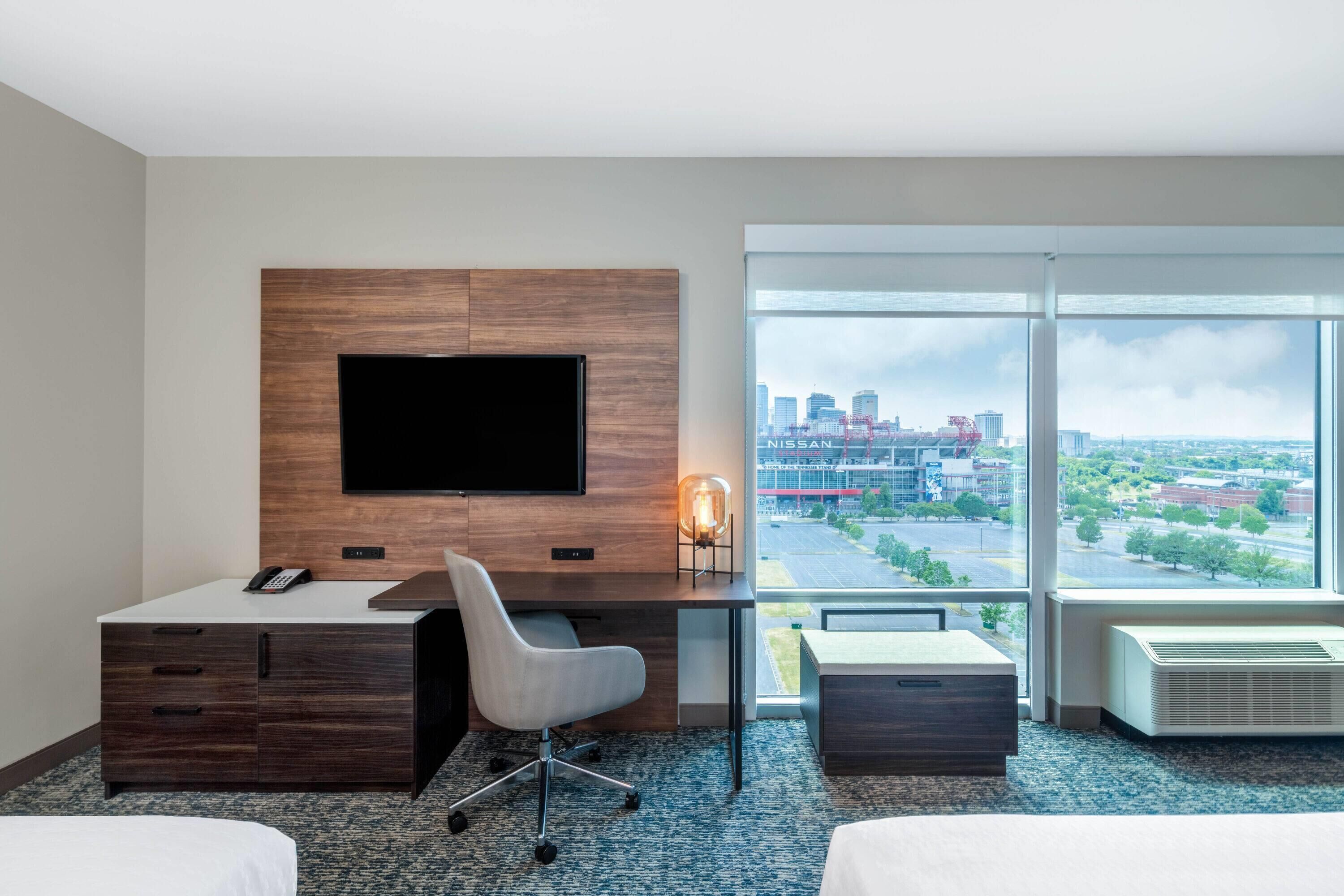 Photo - La Quinta Inn & Suites by Wyndham Nashville Downtown Stadium