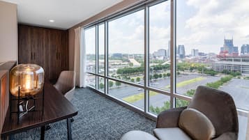 Luxe beddengoed, een kluis op de kamer, individueel gemeubileerd