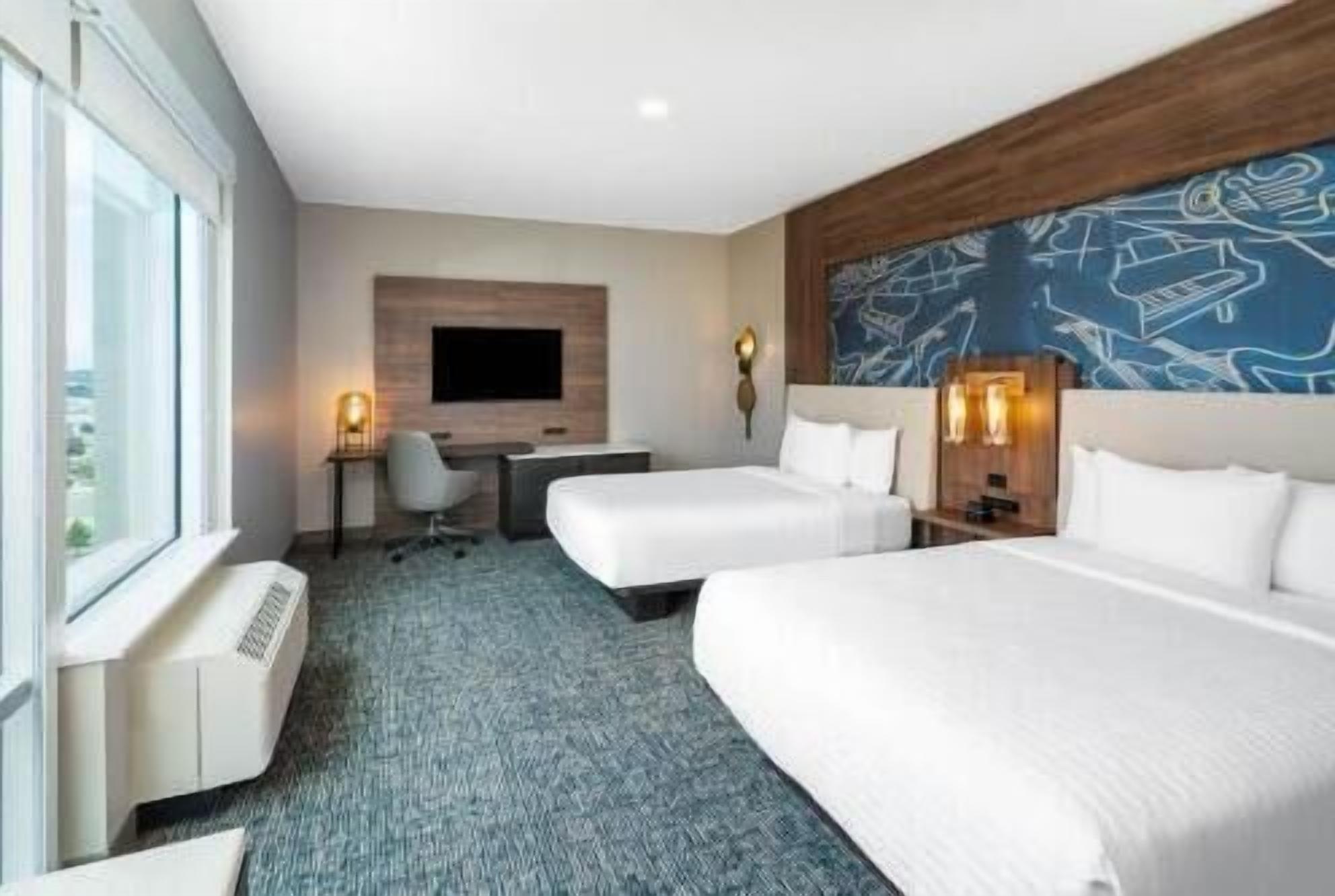 Premium bedding, in-room safe, individually furnished, desk