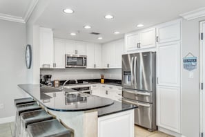 Microwave, dishwasher, coffee/tea maker, toaster - P3-1208 Gorgeous Gulf Views @ Portofino (Pensacola Beach)