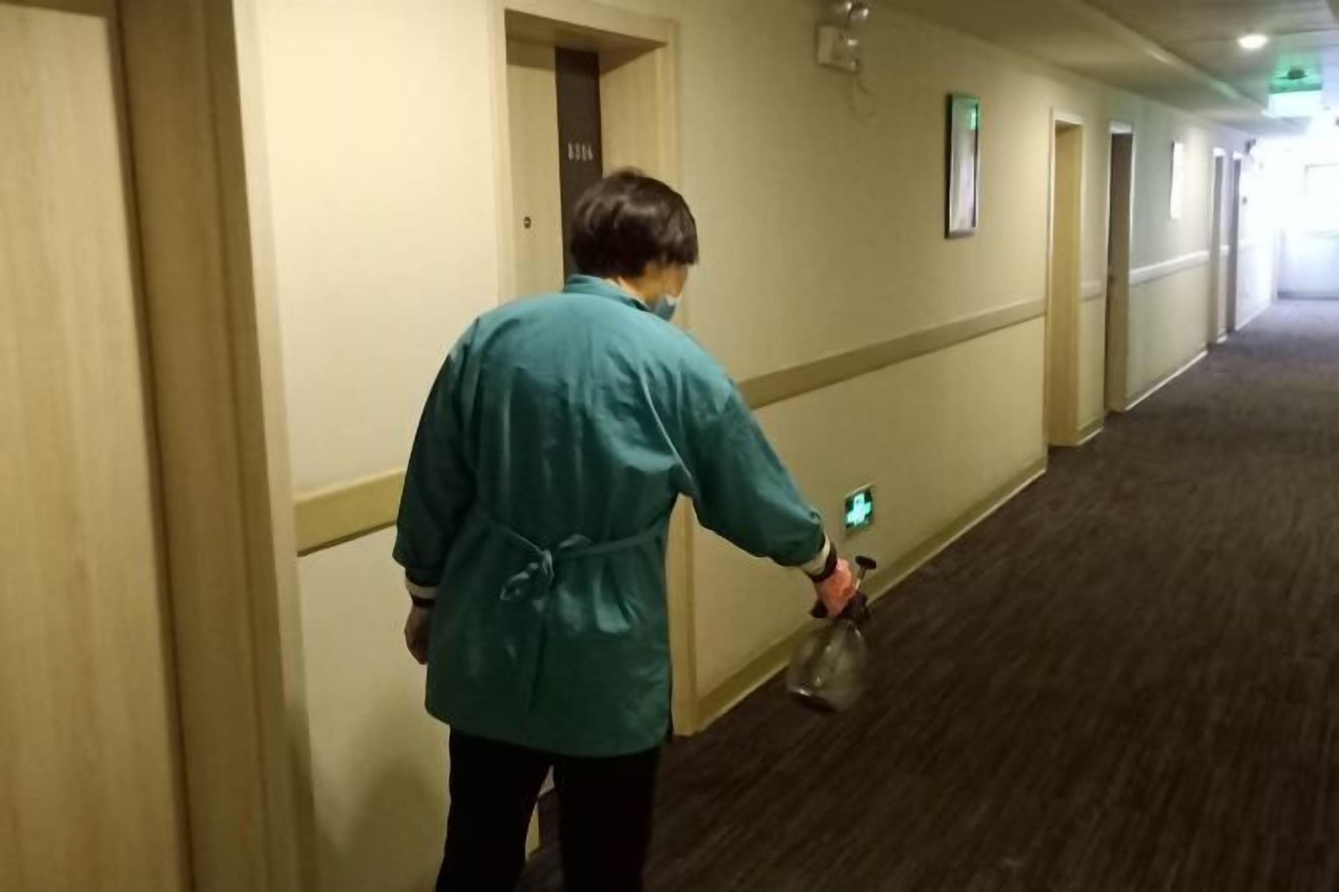 المنشأة من الداخل