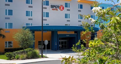 SPOT X Hotel Orlando/Intl Dr by The Red Collection