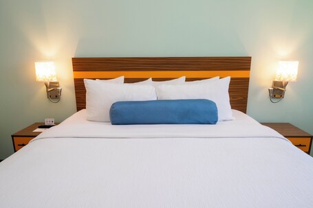 SPOT X Hotel Orlando Intl Dr by The Red Collection - Image 4