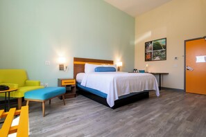 Elite Room, 1 King Bed (Smoke Free)