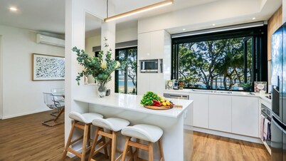 JACKS PLACE A - 1770 waterfront