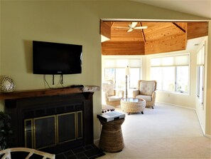 Smart TV - Spacious 6BR Family Home – Just 3 Blocks to Bethany Beach in The Canal Community (Bethany Beach)