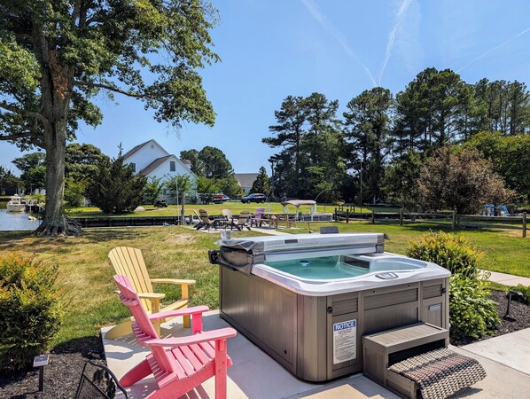 Bañera de hidromasaje al aire libre