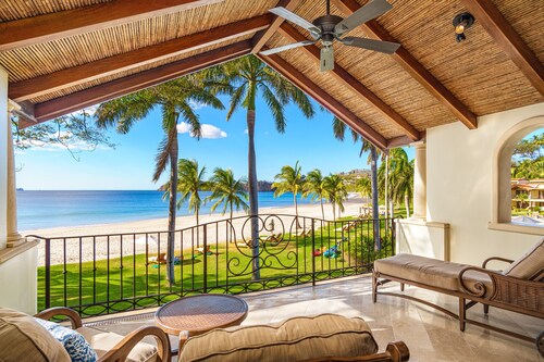 Luxurious Beachfront Villa