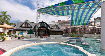 Kylin Peak Hotspring Resort