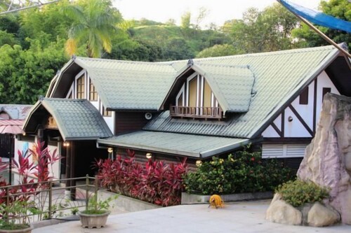 Kylin Peak Hotspring Resort