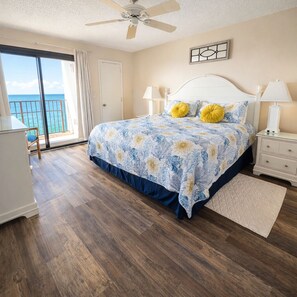 3 室のベッドルーム、アイロン / アイロン台、旅行用ベビーベッド、WiFi (無料)