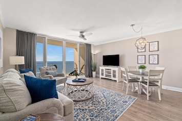 Living Area, Queen Sleeper Sofa