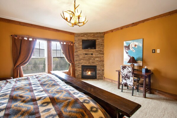 7 bedrooms, iron/ironing board, travel crib, free WiFi