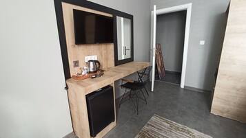 Premium bedding, minibar, in-room safe, desk