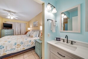 1 bedroom, iron/ironing board, WiFi, bed sheets - Shore To Please!  Beachfront Condo-Great View With Awesome Pool Deck & Tiki Bar (Panama City Beach)